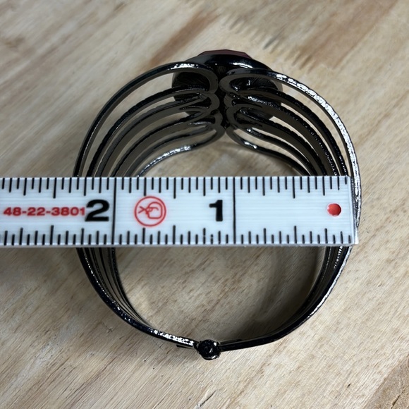 Cuff Bracelet - Picture 8 of 9